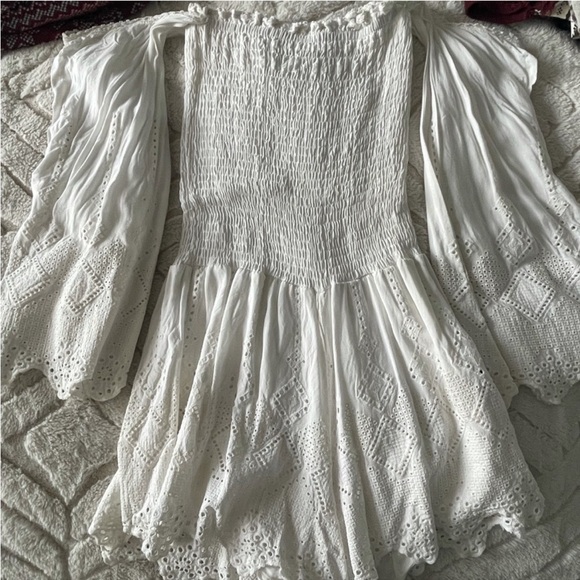 White romper - Picture 2 of 3